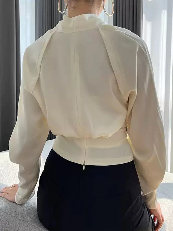 Effortlessly Elegant Blouse with a Timeless Design