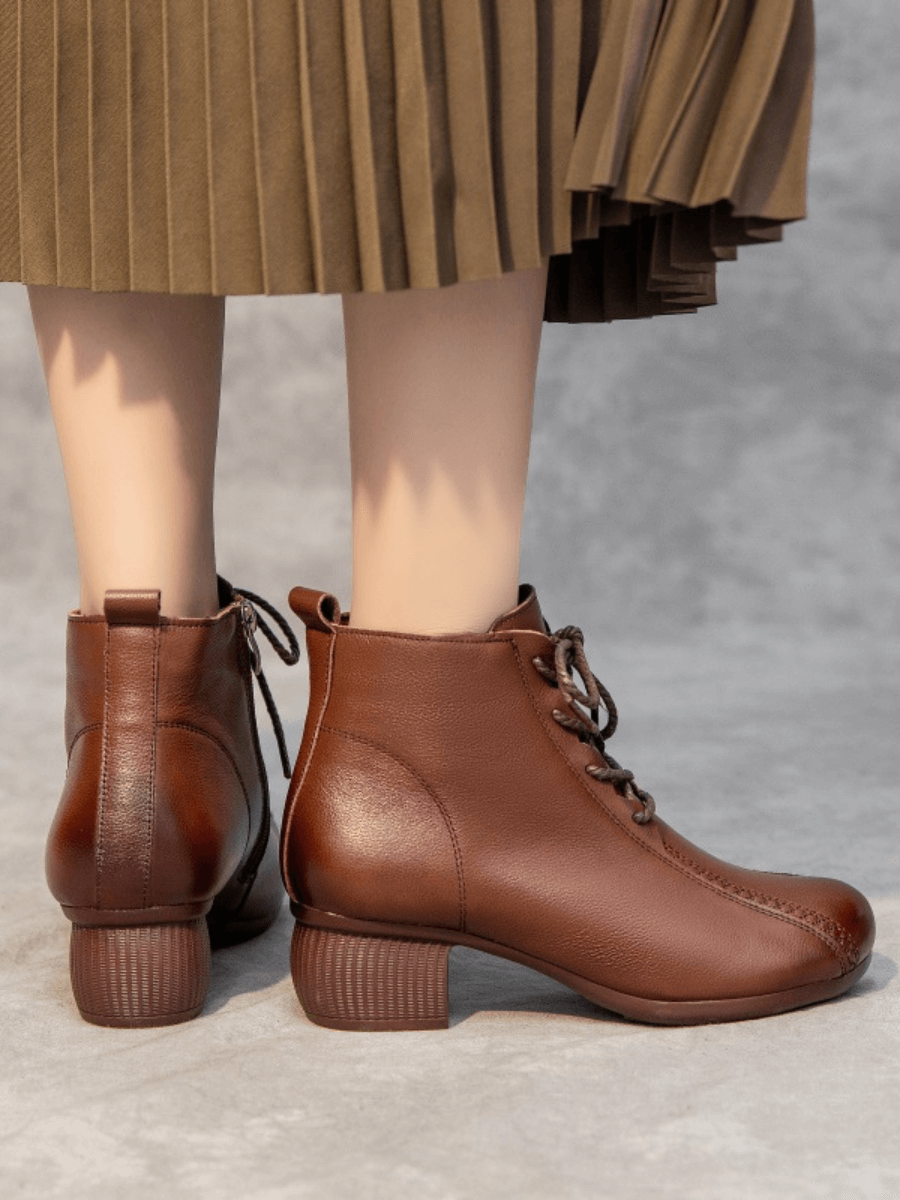 Polished Boots with an Effortless Classic Look