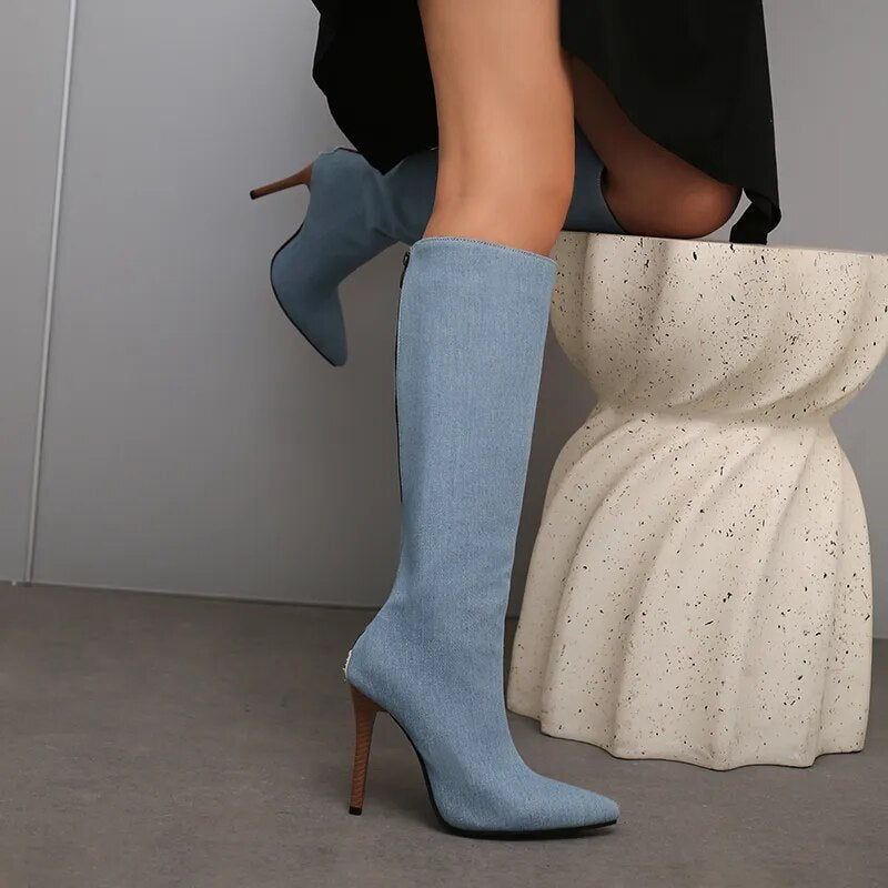 Beautifully Finished Boots in a Timeless Design