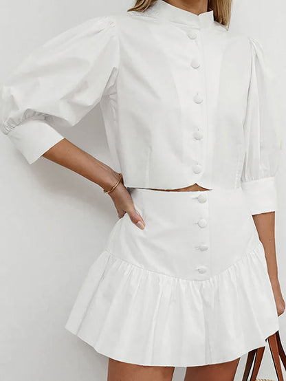 Sophisticated Blouse with a Clean Classic Look