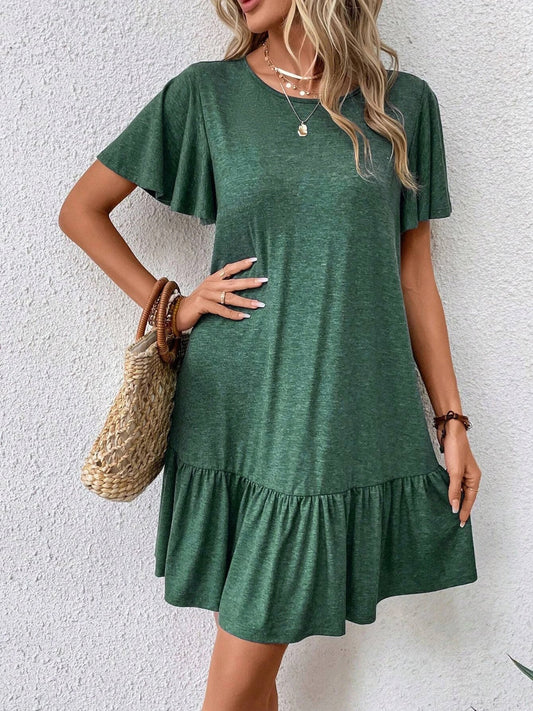 Effortlessly Elegant Dress with a Timeless Design