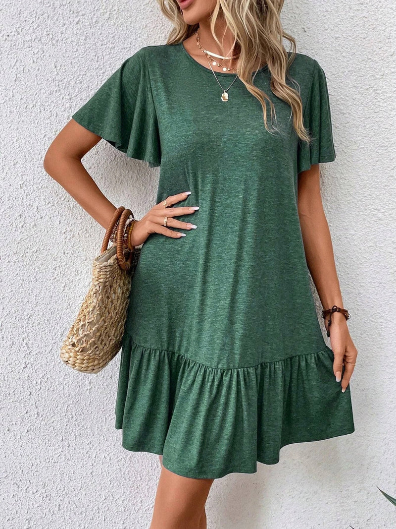 Effortlessly Elegant Dress with a Timeless Design