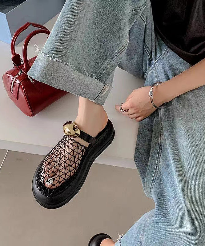 Polished Sandals with an Effortless Classic Look
