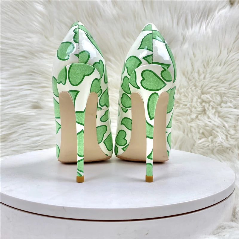 Well Tailored Shoes with a Graceful Silhouette