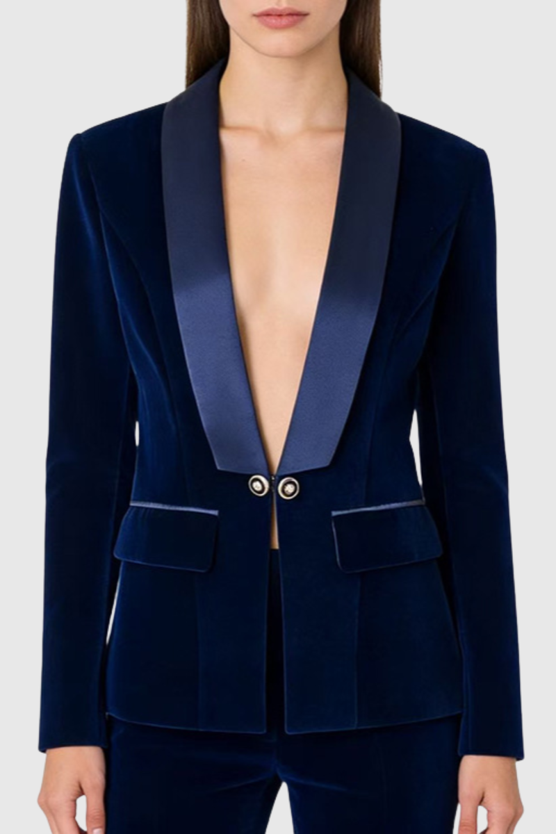 Polished Garment with an Effortless Classic Look
