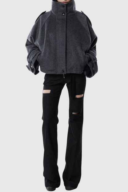 Effortlessly Elegant Jacket with a Timeless Design