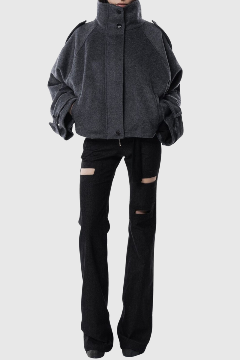Effortlessly Elegant Jacket with a Timeless Design