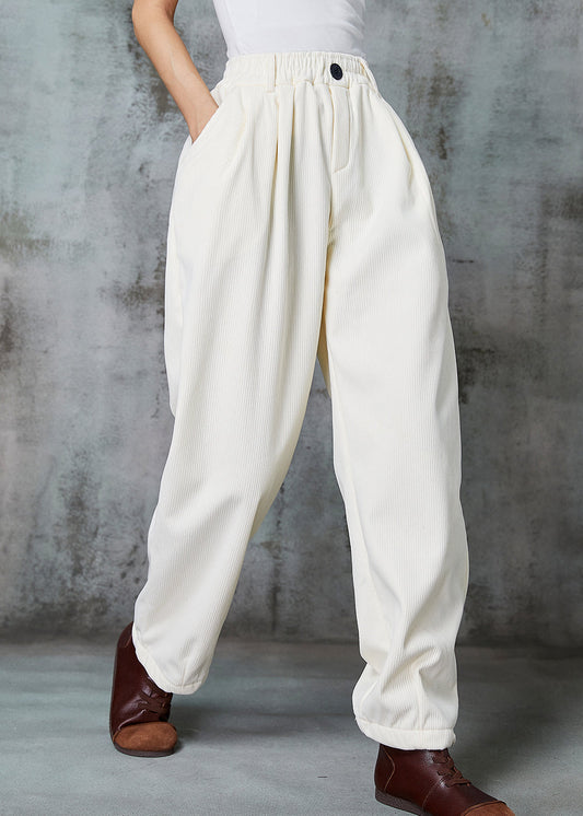 Well Tailored Pants with a Graceful Silhouette