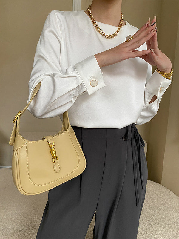 Beautifully Crafted Blouse in a Classic Style