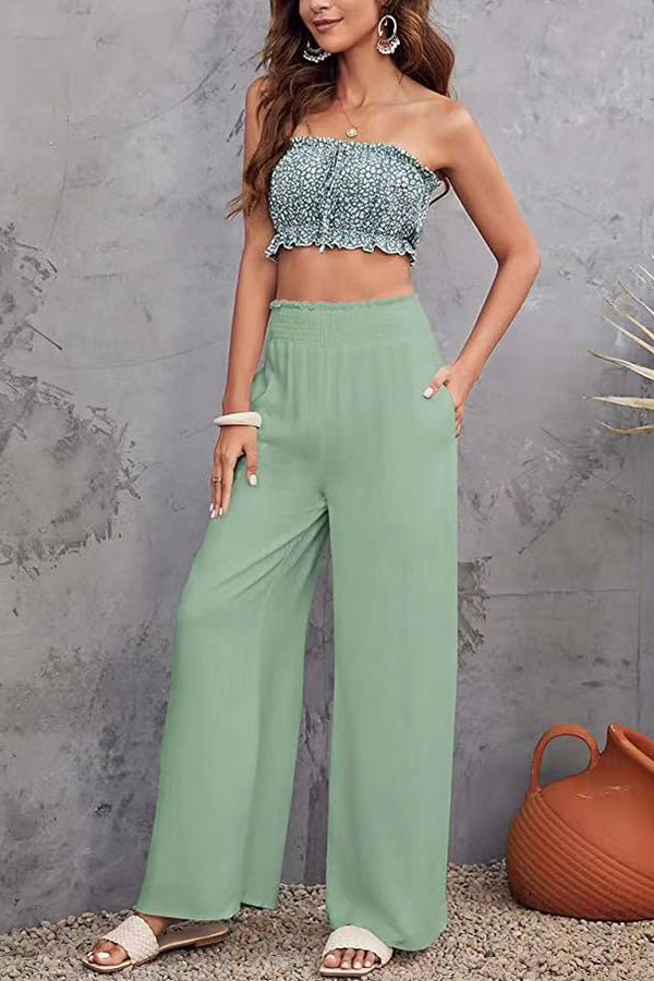 Sophisticated Trousers with a Clean Classic Look