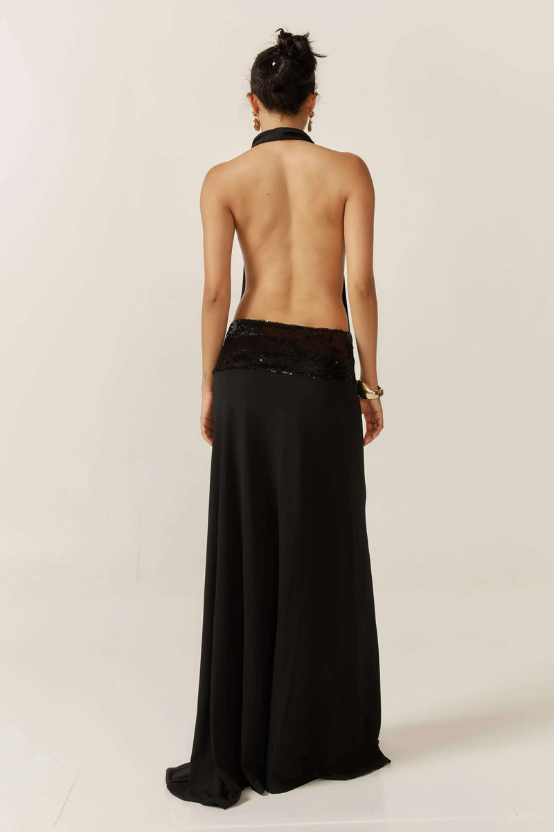Beautifully Crafted Garment in a Classic Style