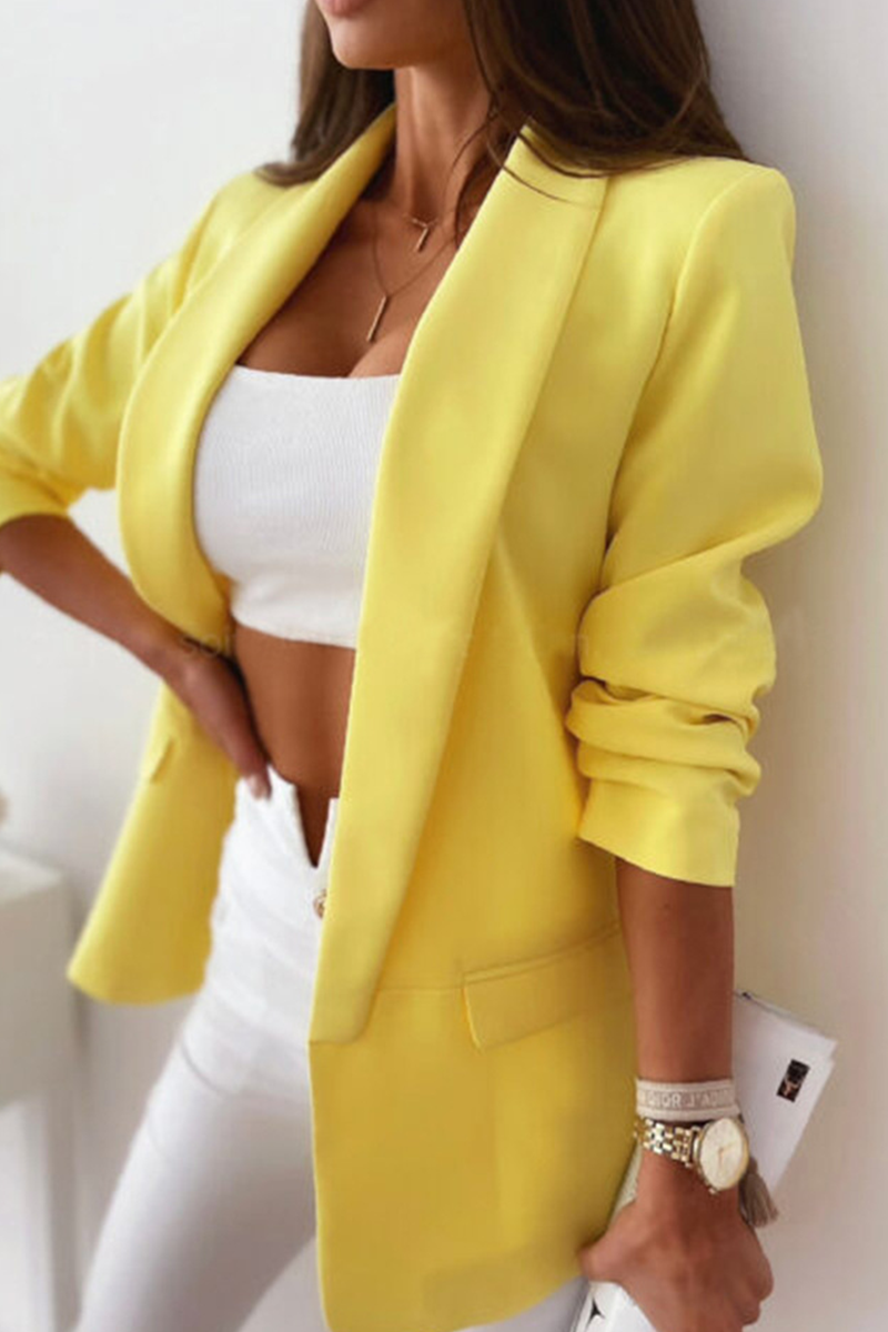 Sophisticated Garment with a Clean Classic Look