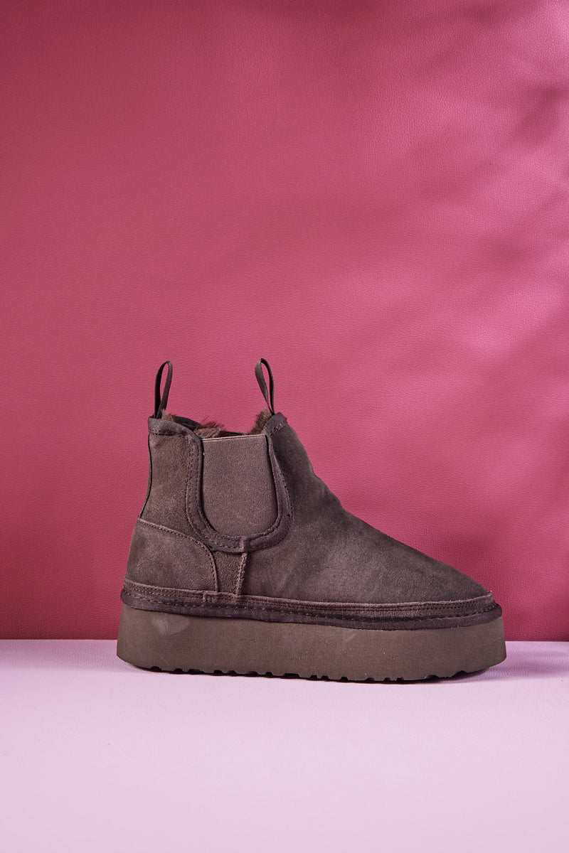 Sophisticated Boots with a Clean Classic Look