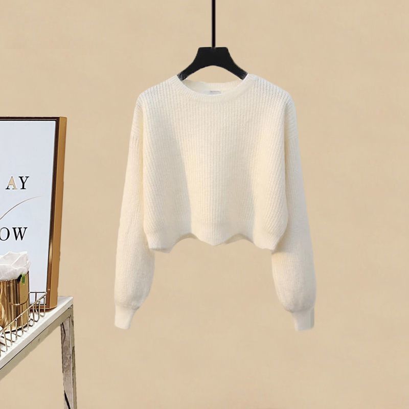Beautifully Finished Sweater in a Timeless Design