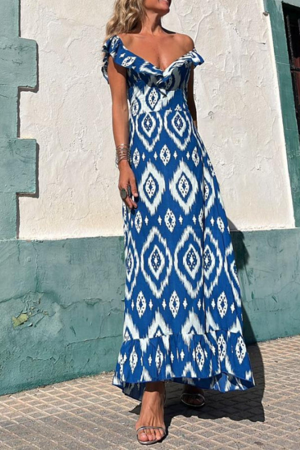 Beautifully Finished Dress in a Timeless Design