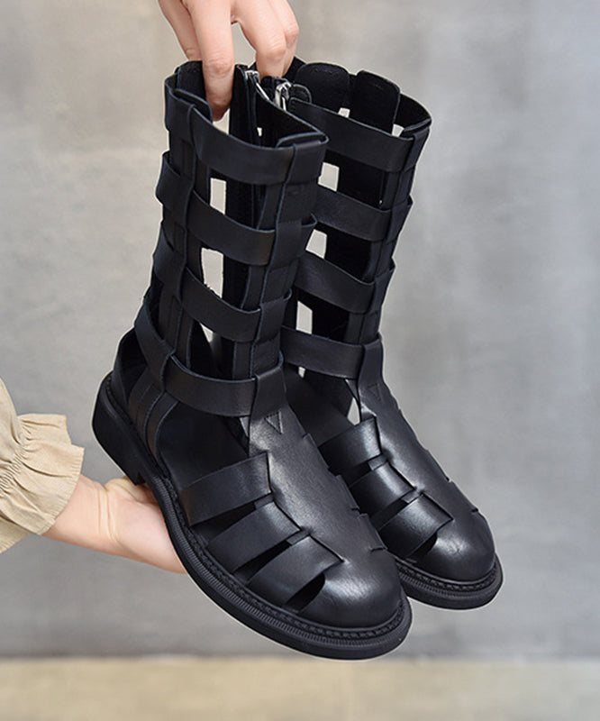 Well Tailored Boots with a Graceful Silhouette