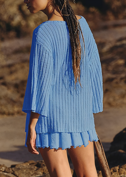 Classic Vintage Sweater with a Flattering Fit