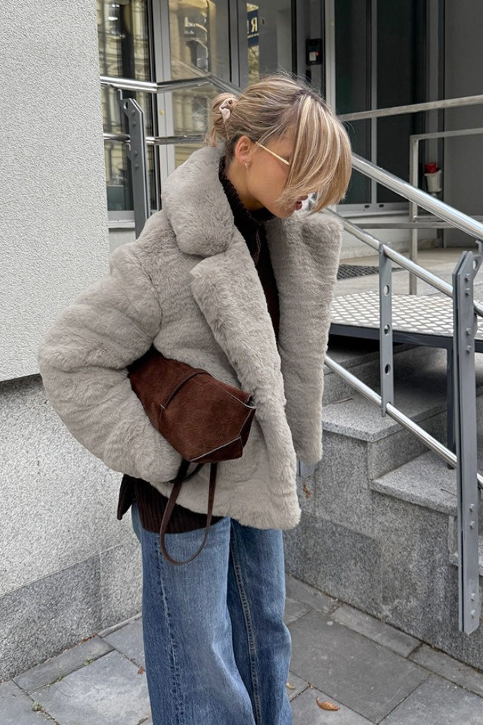 Sophisticated Coat with a Clean Classic Look