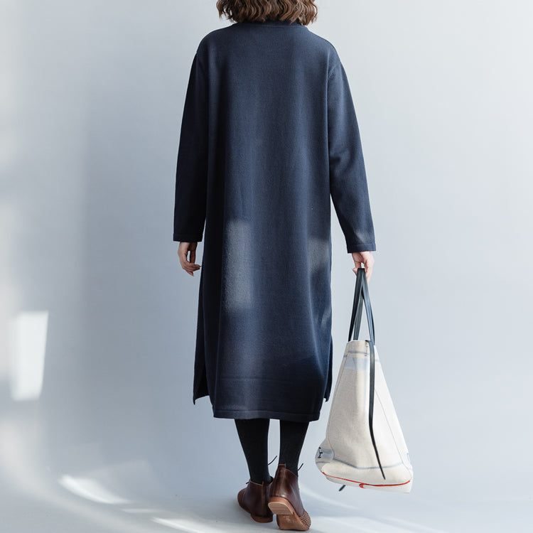 Classic Vintage Sweater with a Flattering Fit