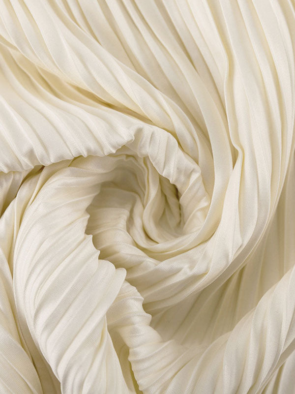 Beautifully Crafted Blouse in a Classic Style
