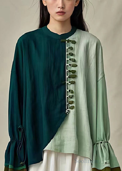 Classic Vintage Shirt with a Flattering Fit