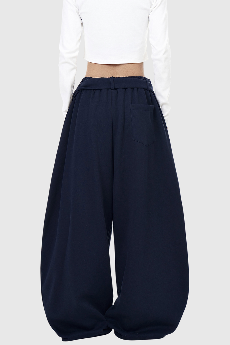 Beautifully Finished Pants in a Timeless Design