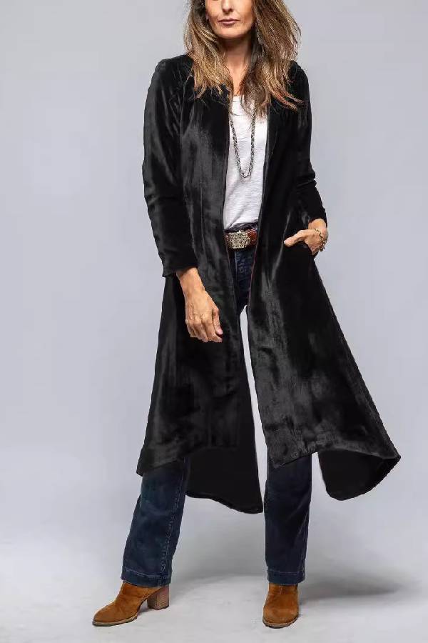 Gracefully Styled Coat for Any Occasion