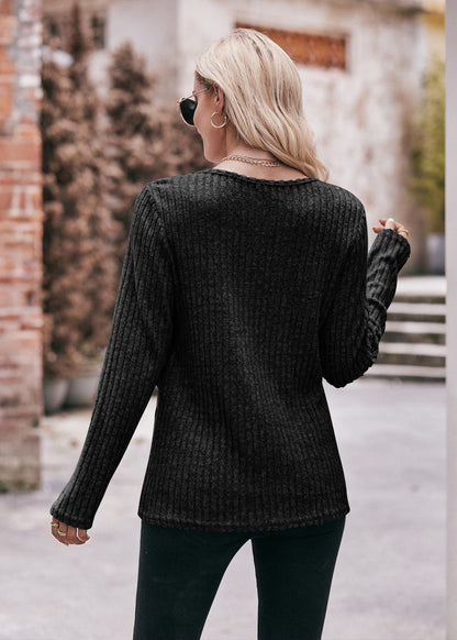 Well Tailored T-Shirt with a Graceful Silhouette