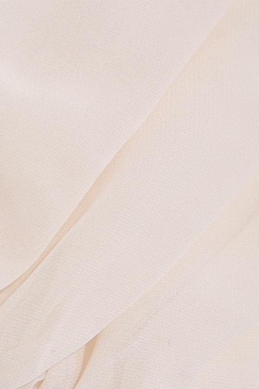 A Vintage Style Top with Delicate Timeless Details