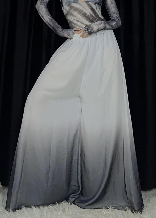 Well Tailored Pants with a Graceful Silhouette