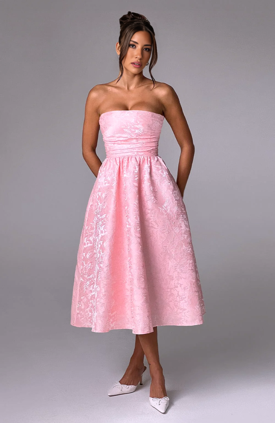 Classic Vintage Dress with a Flattering Fit