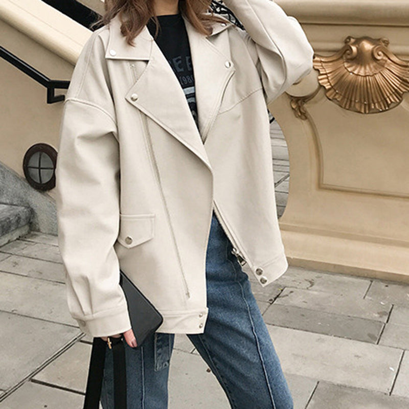 Effortlessly Elegant Jacket with a Timeless Design