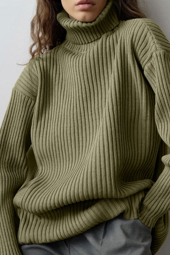 Effortlessly Elegant Sweater with a Timeless Design