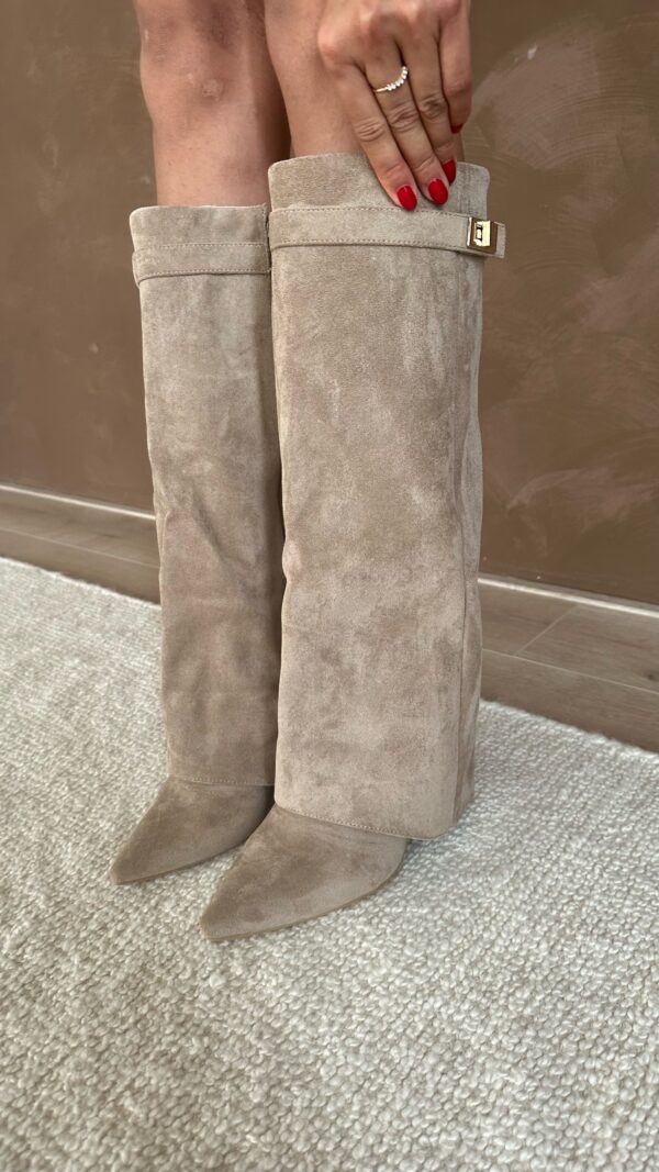 Sophisticated Boots with a Clean Classic Look