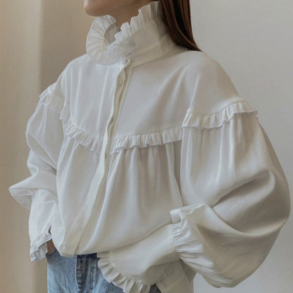 Classic Vintage Shirt with a Flattering Fit
