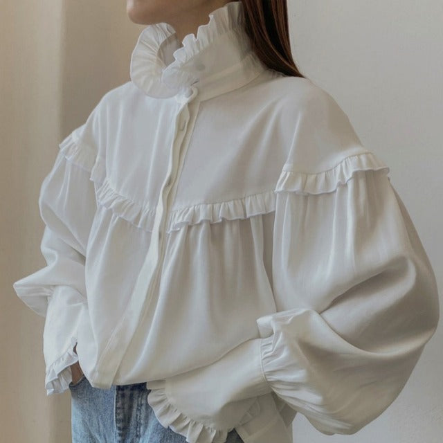 Classic Vintage Shirt with a Flattering Fit