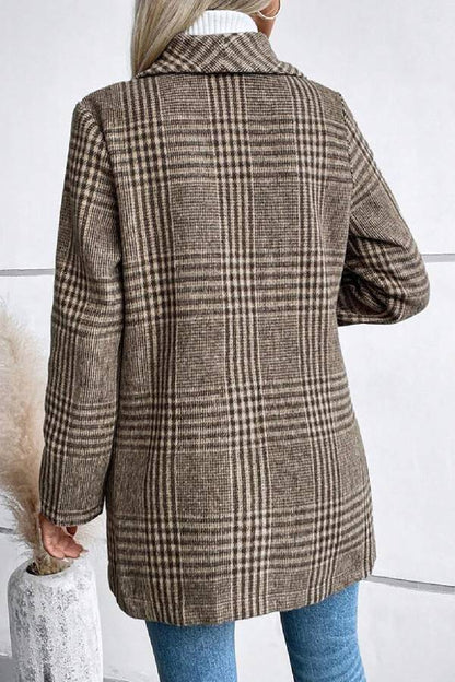 Well Tailored Jacket with a Graceful Silhouette