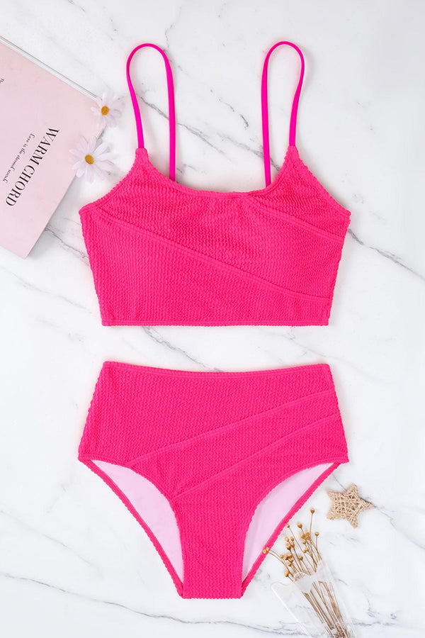 Well Tailored Bikini with a Graceful Silhouette