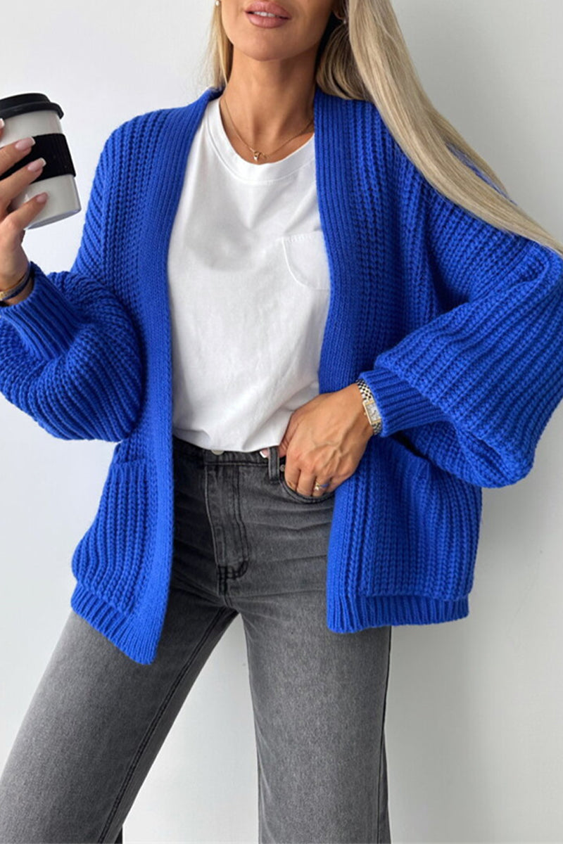 Effortlessly Elegant Garment with a Timeless Design