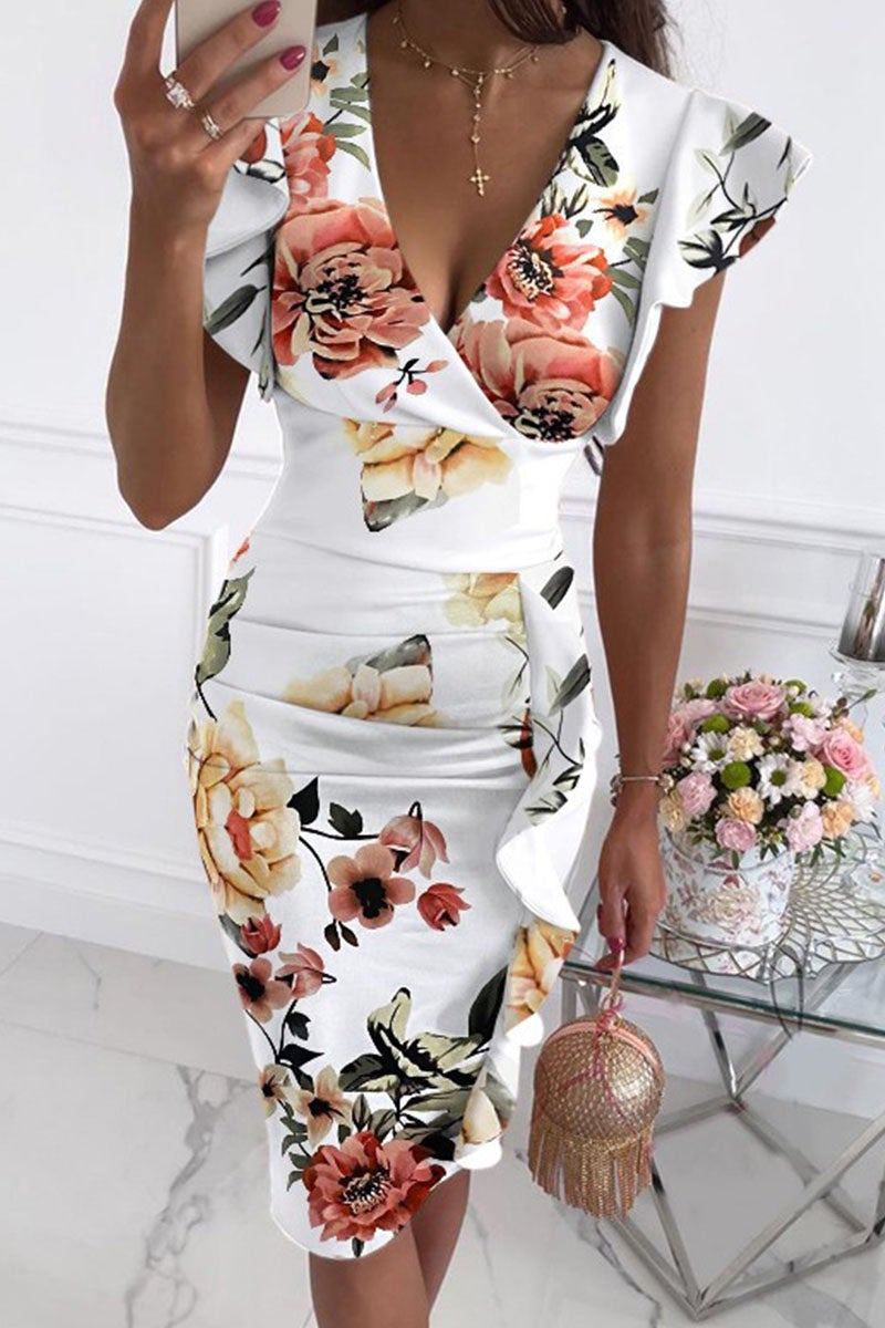 Beautifully Finished Dress in a Timeless Design