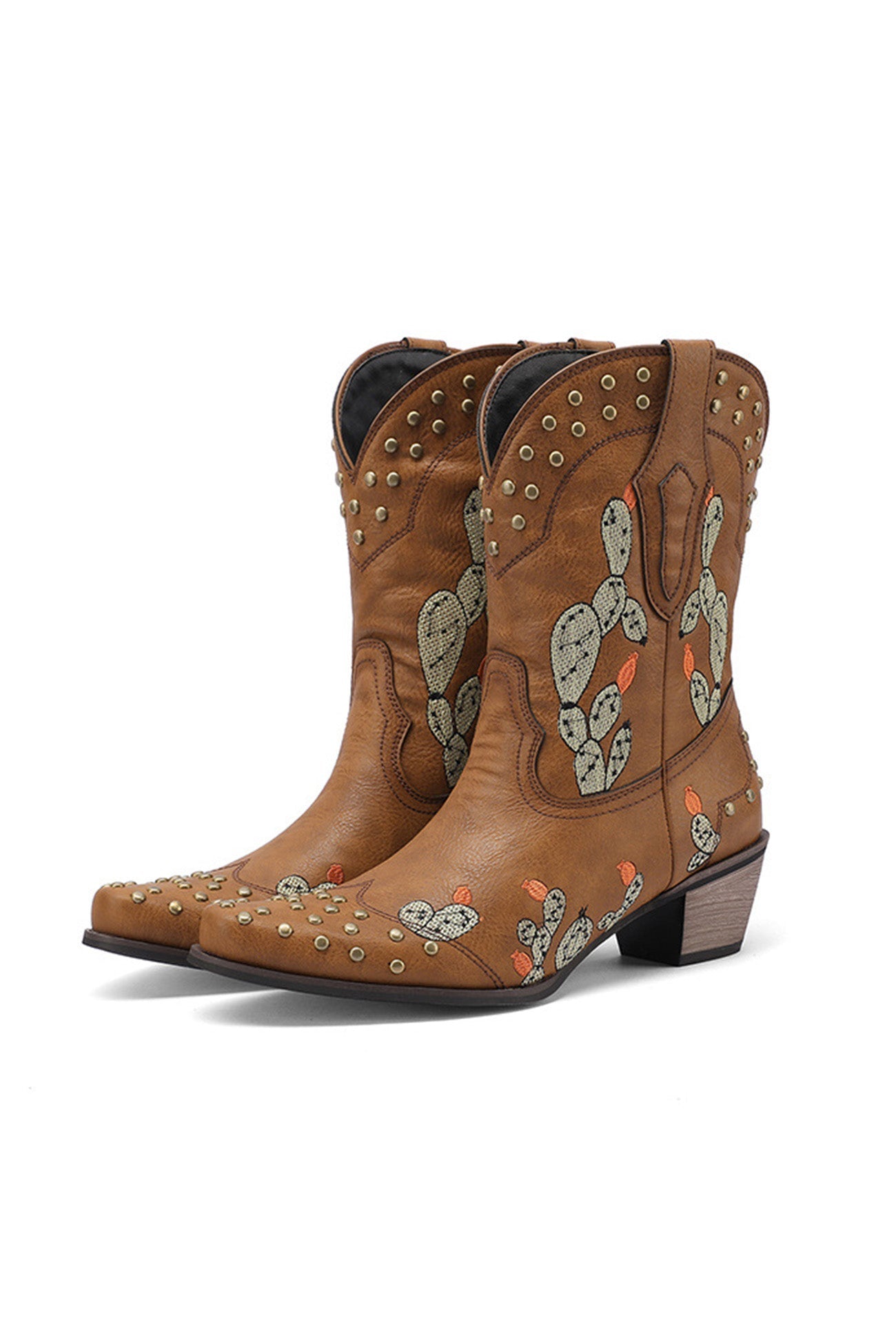 Well Tailored Boots with a Graceful Silhouette