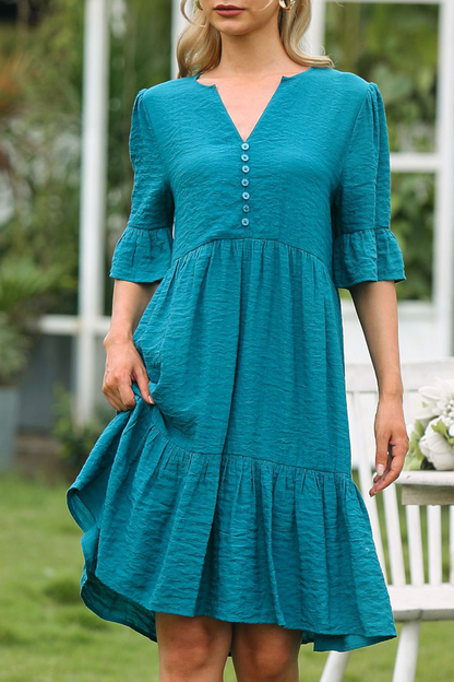 Beautifully Finished Dress in a Timeless Design