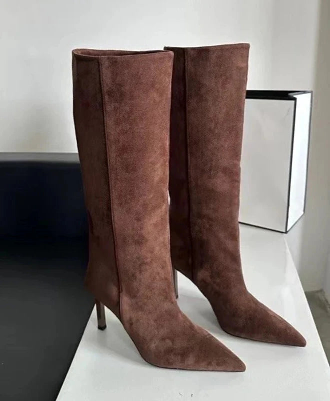 Polished Boots with an Effortless Classic Look
