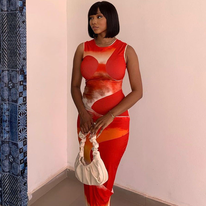 Well Tailored Dress with a Graceful Silhouette