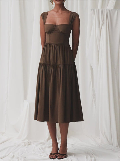 Effortlessly Elegant Dress with a Timeless Design