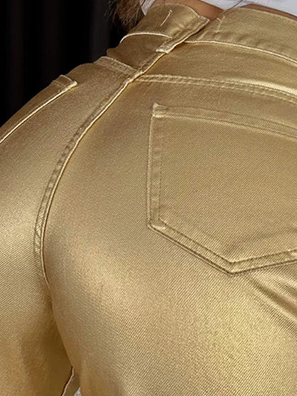 Beautifully Finished Trousers in a Timeless Design