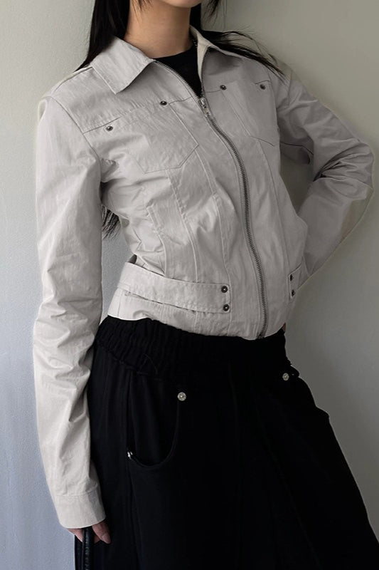 Effortlessly Elegant Jacket with a Timeless Design