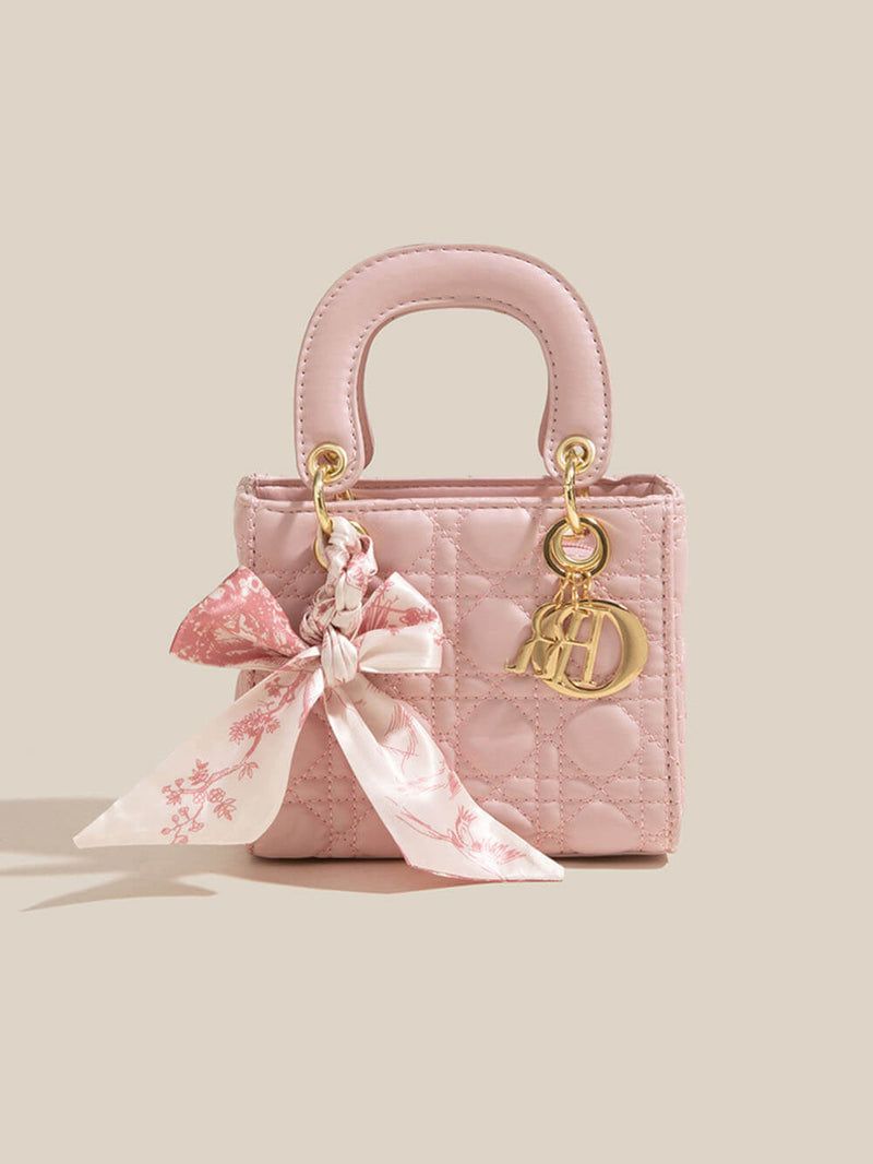 Classic Vintage Bag with a Flattering Fit