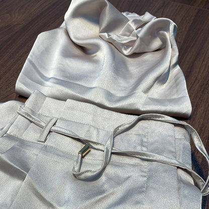 Sophisticated Garment with a Clean Classic Look