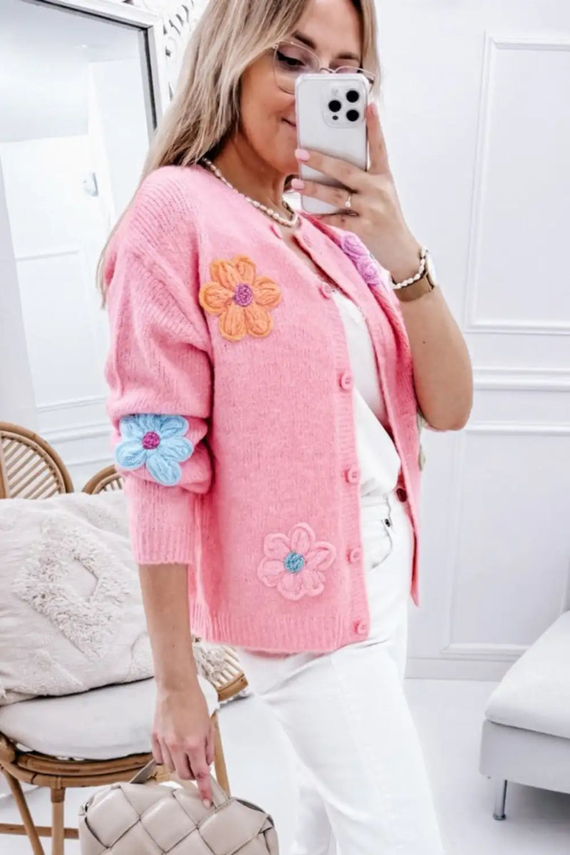 Effortlessly Elegant Cardigan with a Timeless Design